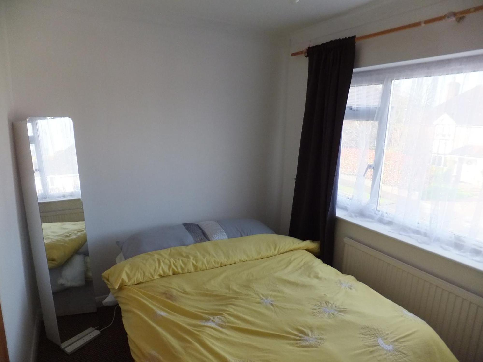 Many Worlds Meet - Eurostar, Wimbledon 30 Mins, Central London, Gatwick 15 Mins - Spacious, Sleeps Up To 16 Plus Cot - Free Wifi, Parking - Next To Lloyd Park, Great For Families, Walkers, Relocators - Ideal For Contractors Croydon Quarto foto
