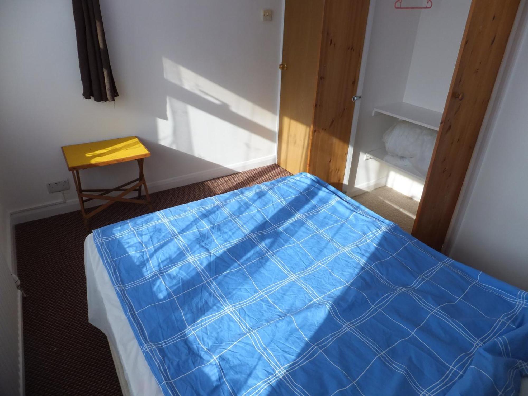 Many Worlds Meet - Eurostar, Wimbledon 30 Mins, Central London, Gatwick 15 Mins - Spacious, Sleeps Up To 16 Plus Cot - Free Wifi, Parking - Next To Lloyd Park, Great For Families, Walkers, Relocators - Ideal For Contractors Croydon Quarto foto